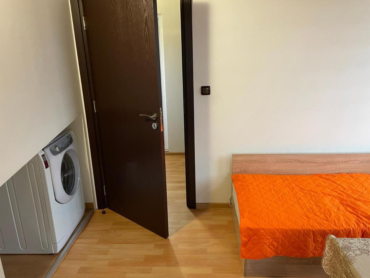 Lux Apart Uzunov-2 Hiszarja Kültér fotó